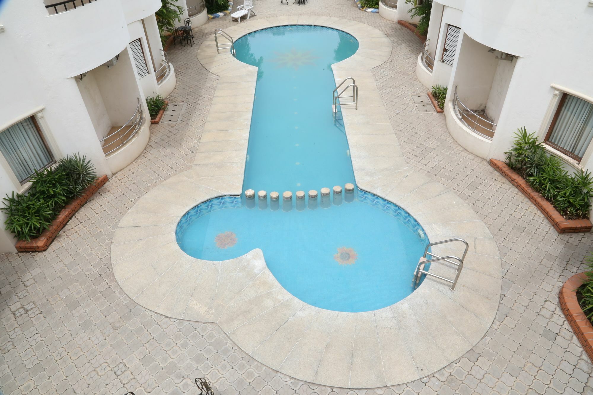 Capital O 6229 Ilara Hotels And Resorts Siruseri المظهر الخارجي الصورة